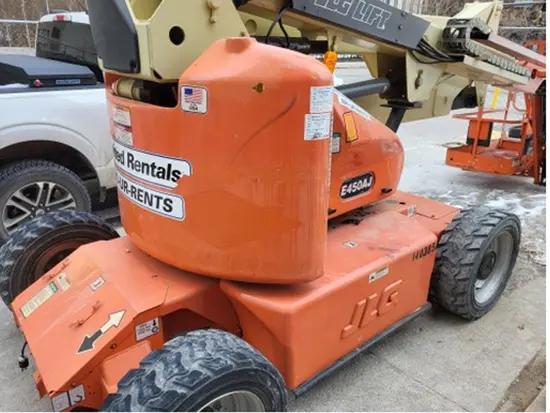 2014 JLG E450AJ Articulating Boom Lift