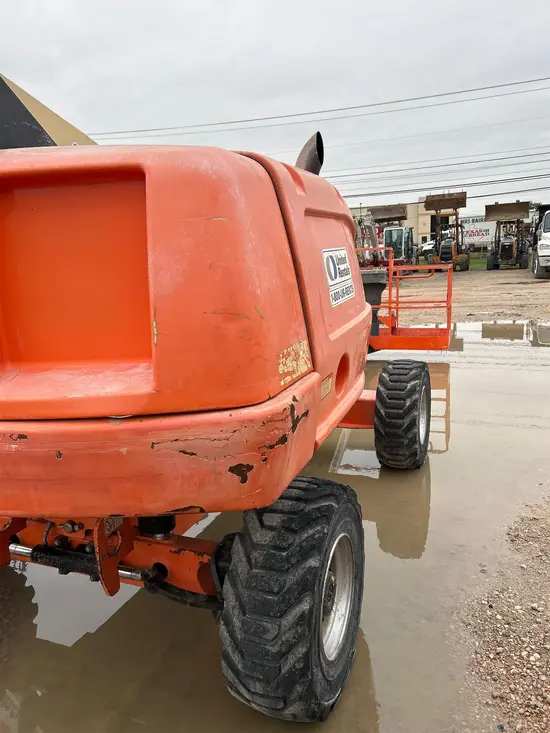 2014 JLG 400S Boom Lift