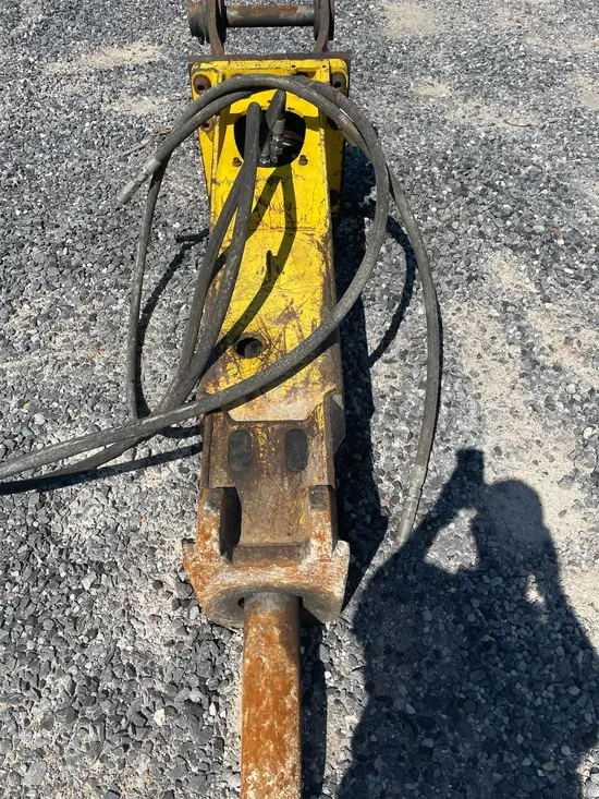 2015 Atlas Copco SB 452 Attachment
