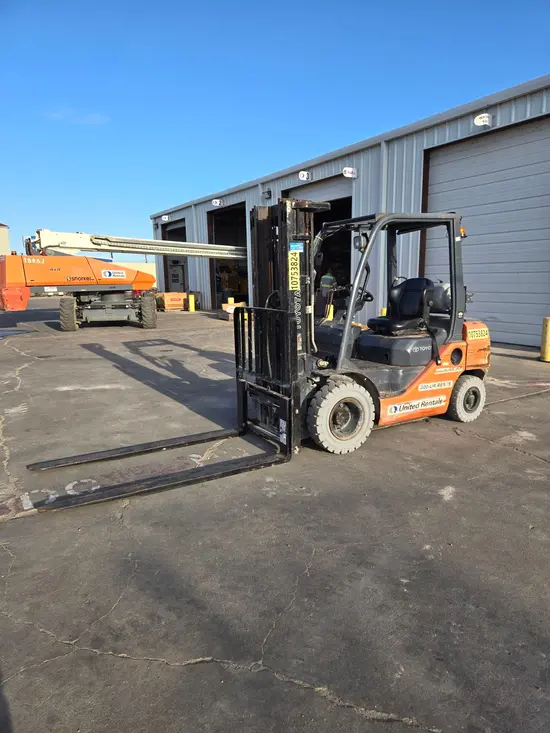 2018 Toyota 8FGU25 Warehouse Forklift