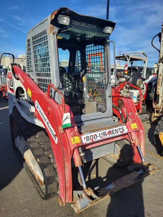 2018 Takeuchi TL8CW Track Loader
