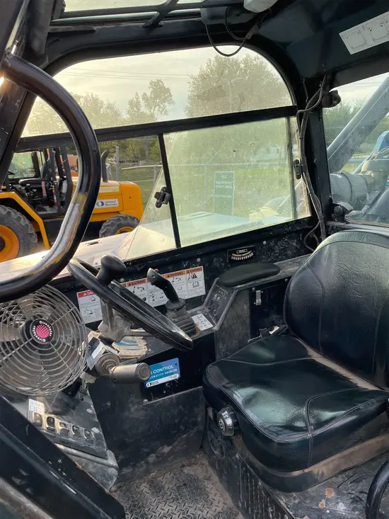 2016 Genie GTH-1056 Forklift