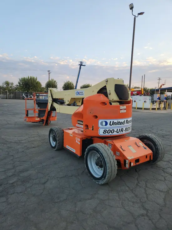 2016 JLG E450AJ Articulating Boom Lift
