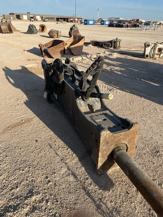 2018 SOOSAN CB1300S-XCMG Attachment