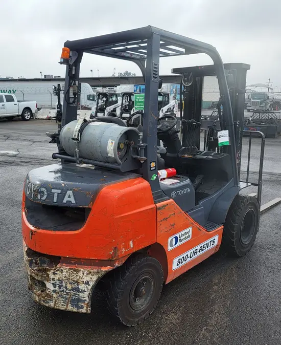 2018 Toyota 8FGU25 Warehouse Forklift