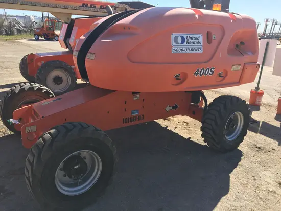 2013 JLG 400S Boom Lift
