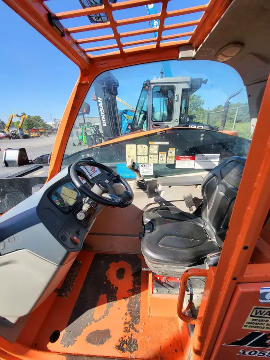 2016 JLG 1055 Forklift