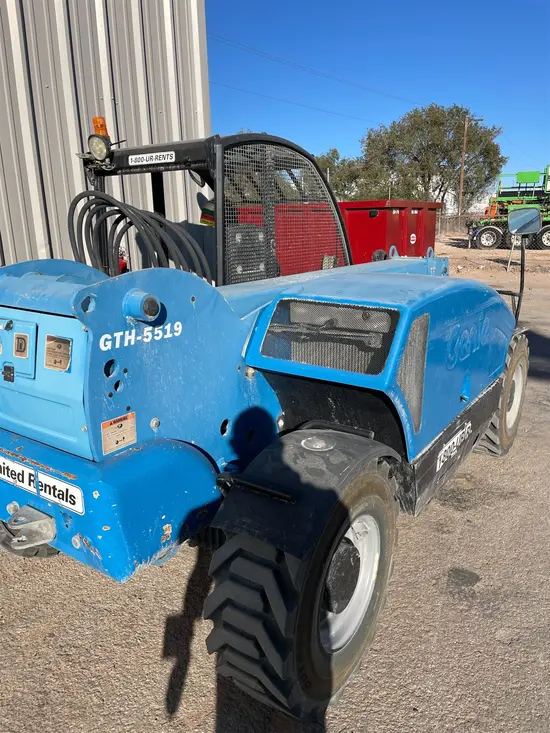 2017 Genie GTH-5519 Forklift
