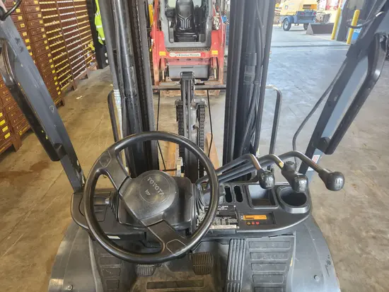 2018 Toyota 8FGU25 Warehouse Forklift