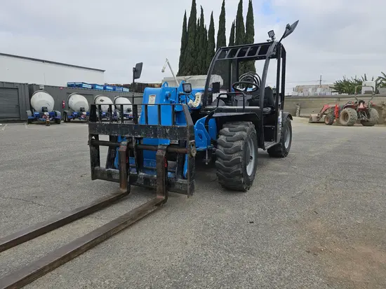2017 Genie GTH-5519 Forklift