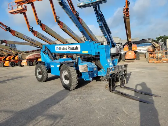 2015 Genie GTH-1056 Forklift
