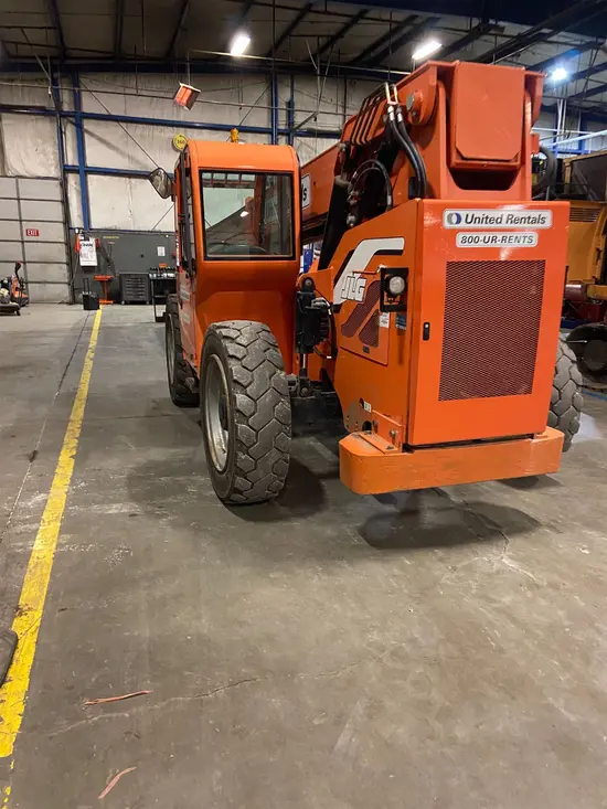 2015 SKYTRAK 6042 Forklift