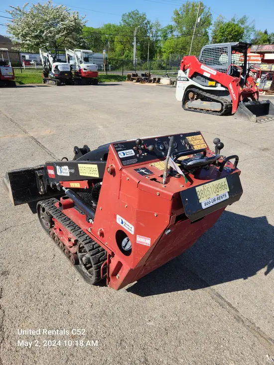 2019 Toro TX427 Track Loader
