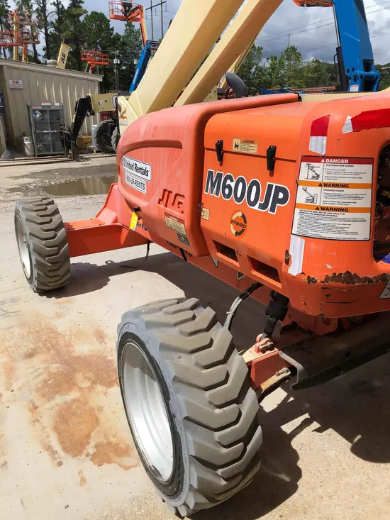 2013 JLG M600JP Boom Lift