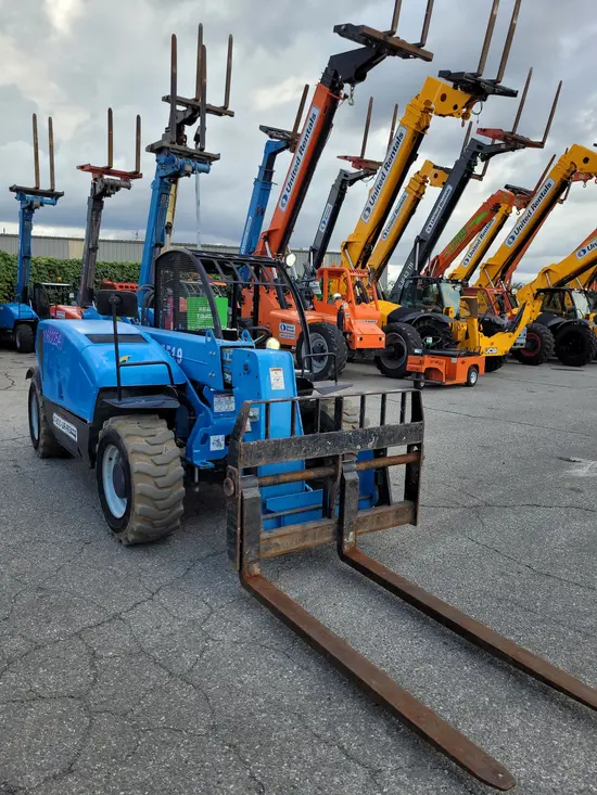 2017 Genie GTH-5519 Forklift