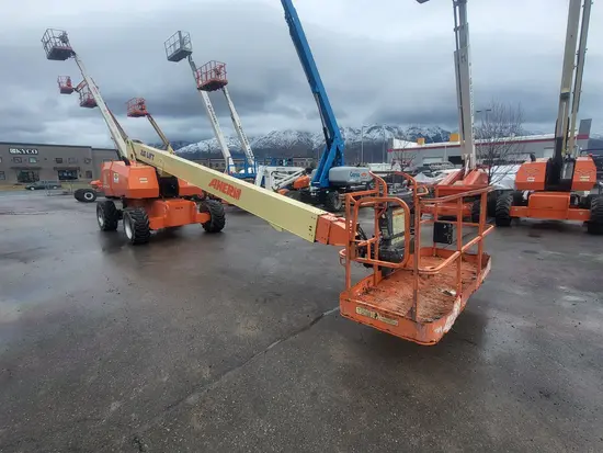 2014 JLG 800S Boom Lift