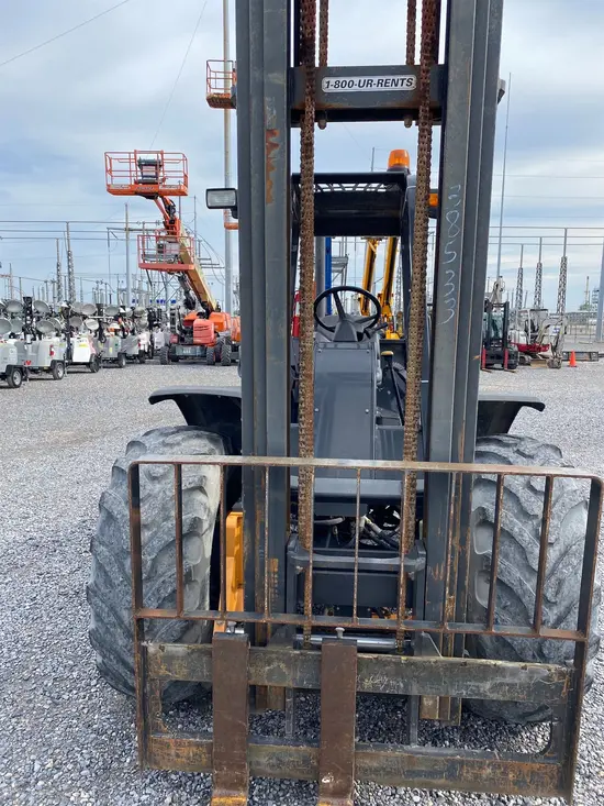 2017 Case 586H Forklift