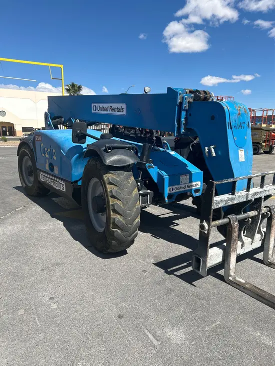 2015 Genie GTH-844 Forklift
