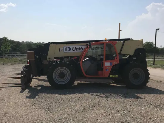 2016 JLG 1055 Forklift