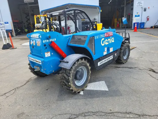 2017 Genie GTH-5519 Forklift