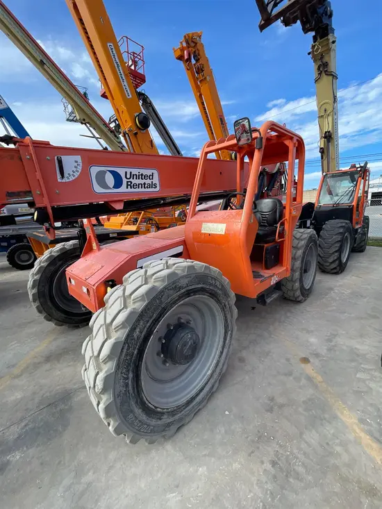 2015 SKYTRAK 6042 Forklift