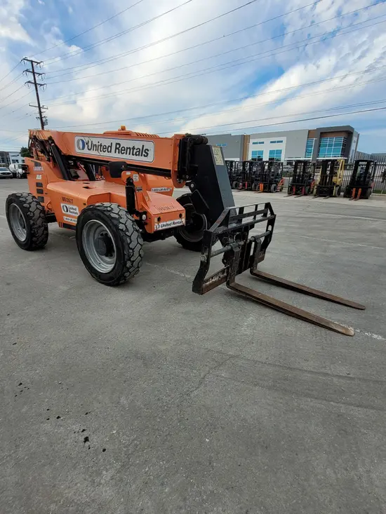 2016 SKYTRAK 6042 Forklift
