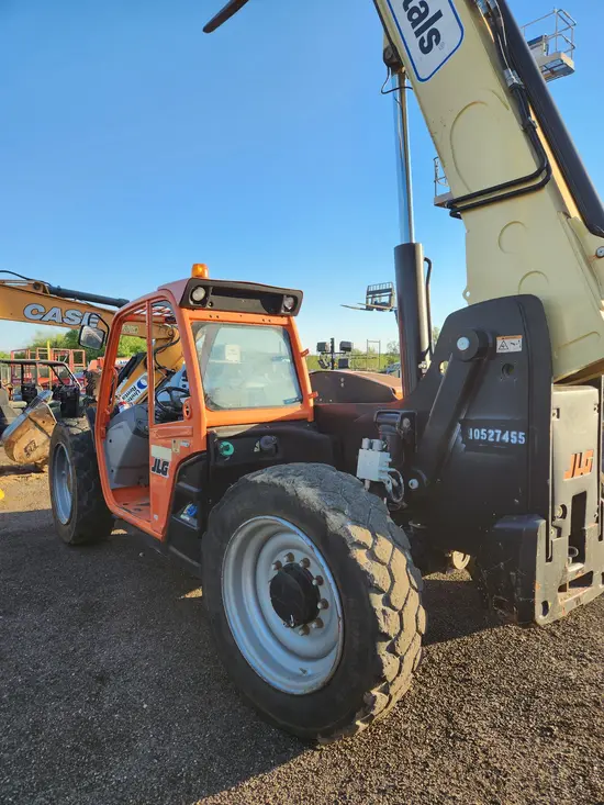 2016 JLG 642 Forklift