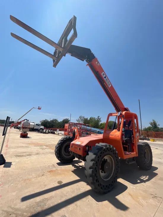 2015 SKYTRAK 6042 Forklift