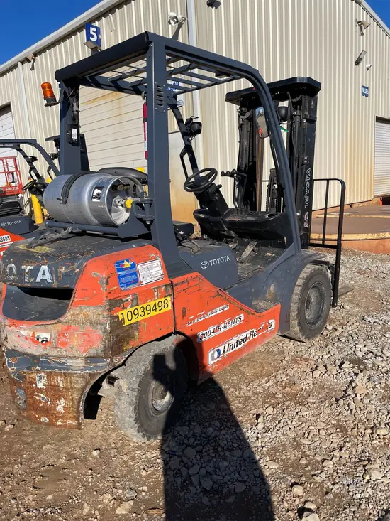 2019 Toyota 8FGU25 Warehouse Forklift