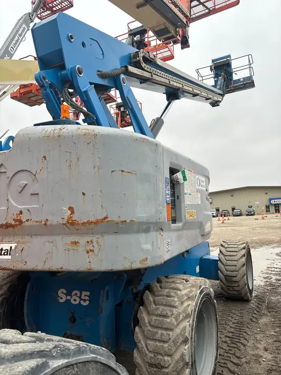 2015 Genie S-85 Boom Lift