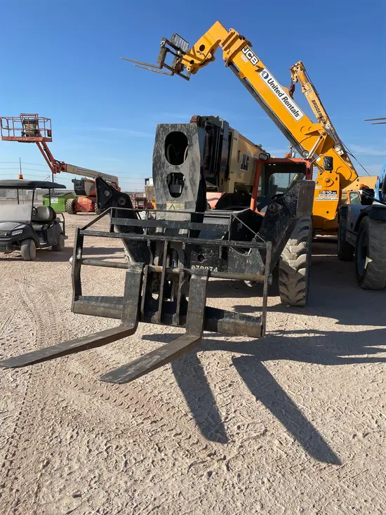 2017 JLG 1055 Forklift