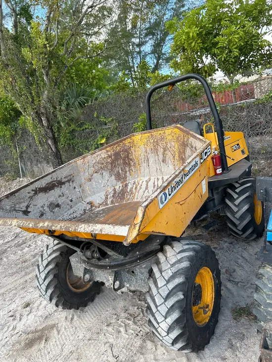 2017 JCB 6TST