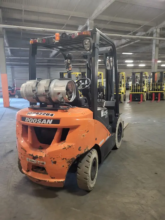 2019 Doosan G25P-7DF Warehouse Forklift