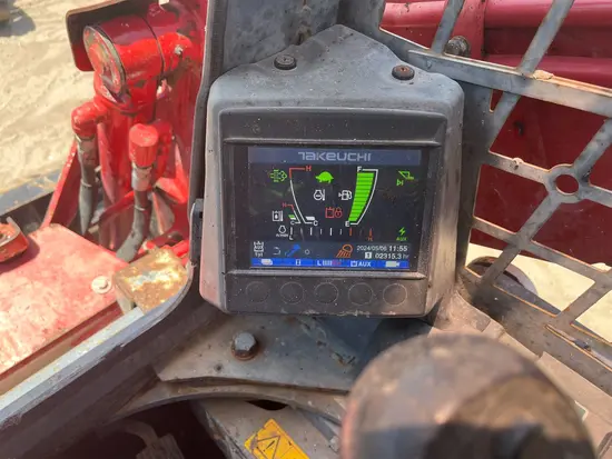2018 Takeuchi TL10V2-R Track Loader