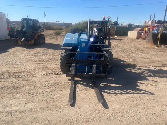 2015 Genie GTH-5519 Forklift