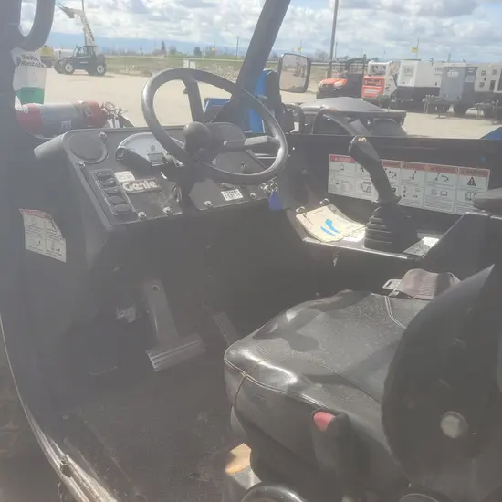 2016 Genie GTH-1056 Forklift