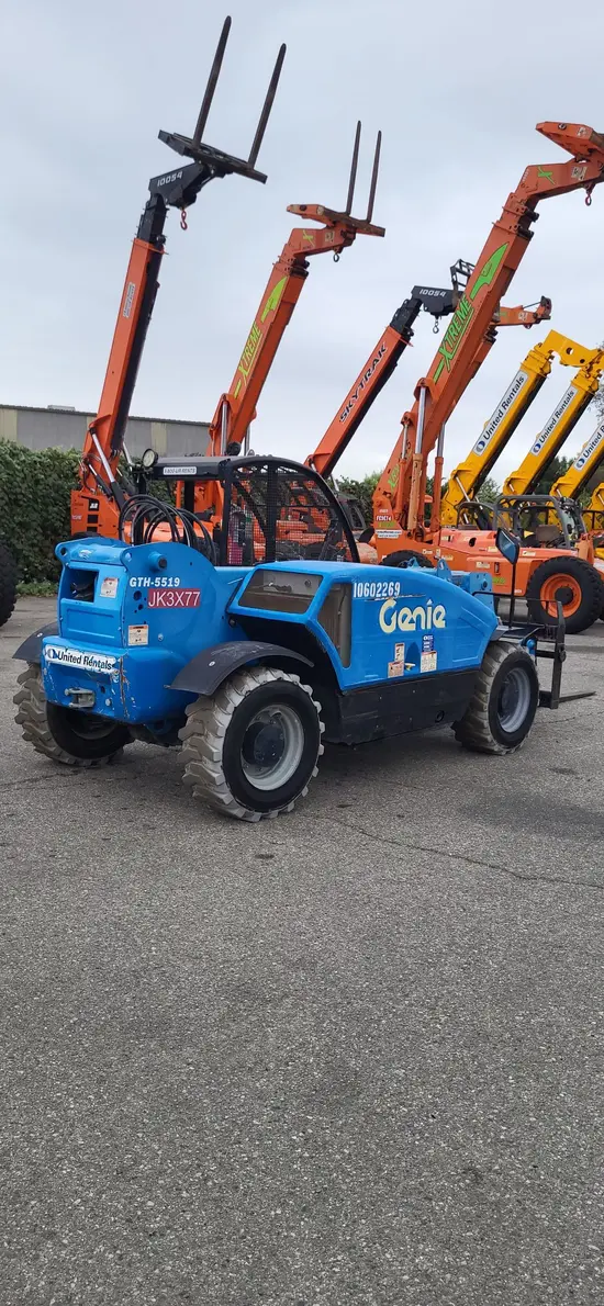 2017 Genie GTH-5519 Forklift