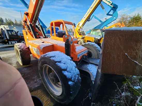 2017 SKYTRAK 10054 Forklift