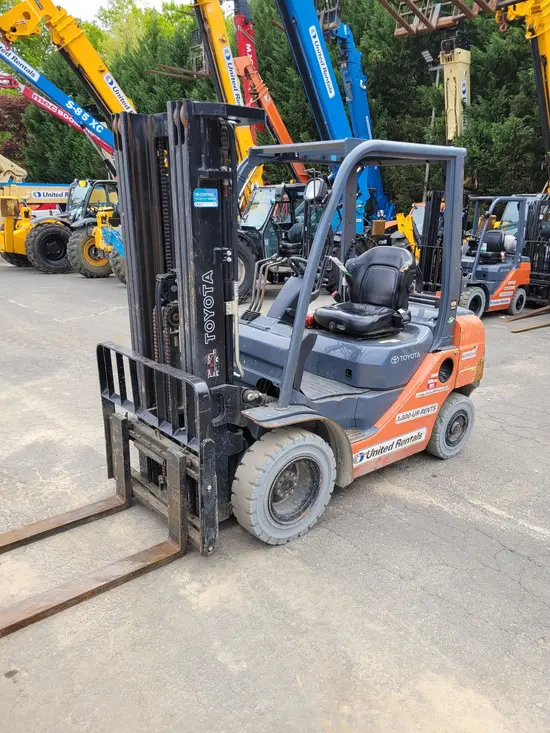 2017 Toyota 8FGU25 Warehouse Forklift