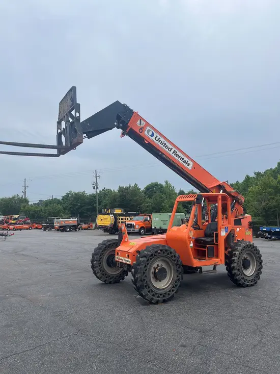 2015 SKYTRAK 6042 Forklift