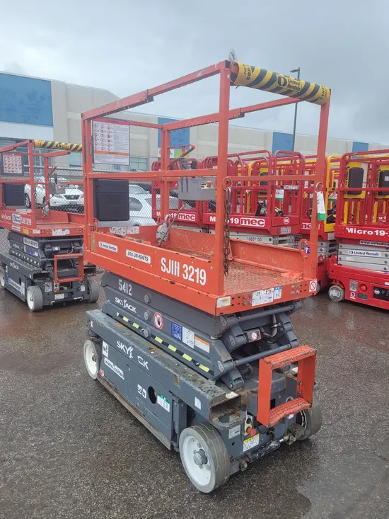 2017 Skyjack SJIII3219 Scissor Lift