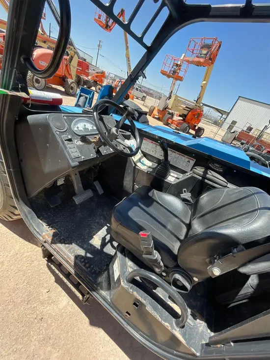 2015 Genie GTH-1056 Forklift