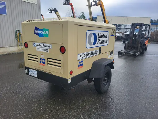 2020 Doosan P425/HP375EXT4I Air Compressor