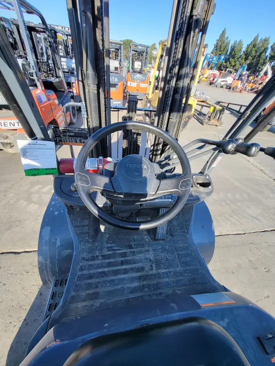 2018 Toyota 8FGU25 Warehouse Forklift