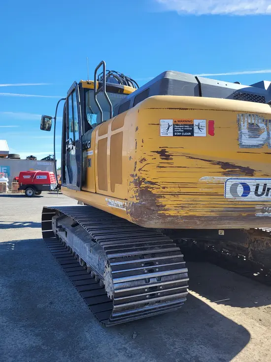 2018 John Deere 210G LC Excavator