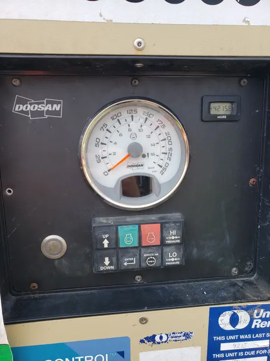 2019 Doosan P425/HP375EXT4I Air Compressor