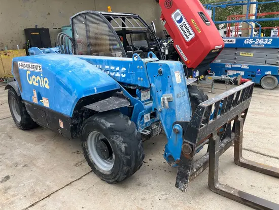 2017 Genie GTH-5519 Forklift
