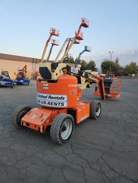 2016 JLG E450AJ Articulating Boom Lift
