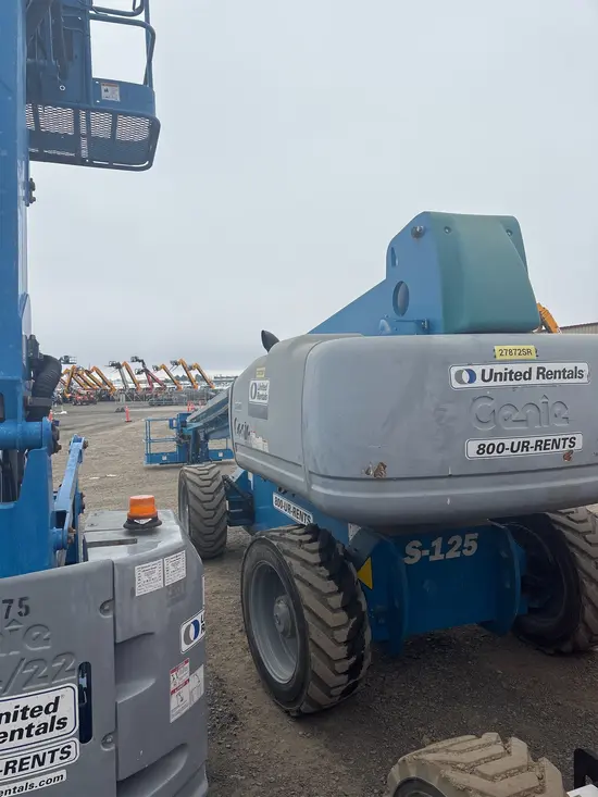 2016 Genie S-125 Boom Lift