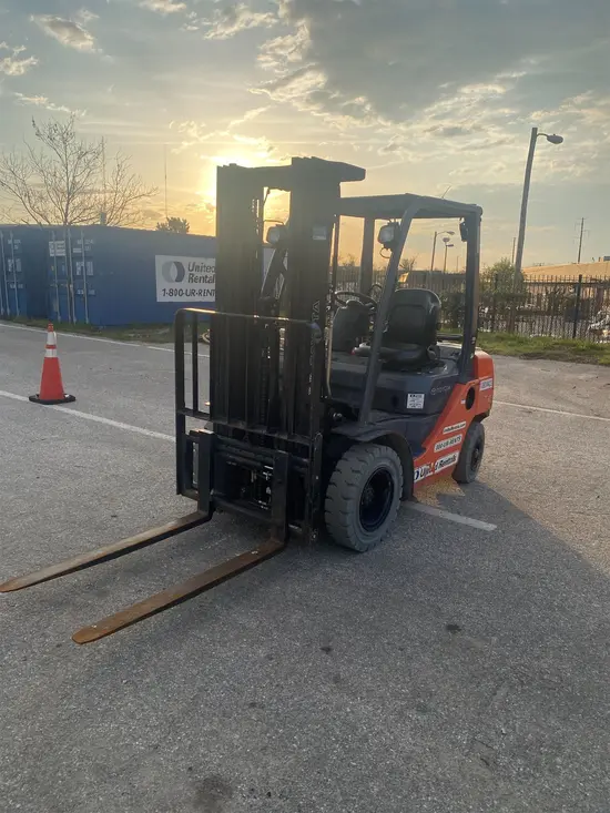 2018 Toyota 8FGU25 Warehouse Forklift